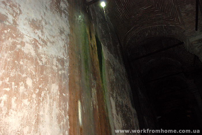 Цистерна Базилика - посещение подземного водохранилища
